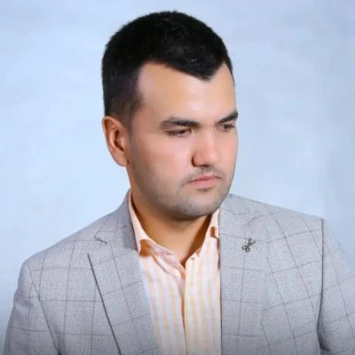 Islom Ergashev — Maktab
