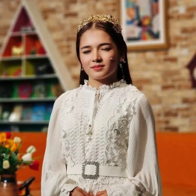 Nurzida Isayeva — Afsona