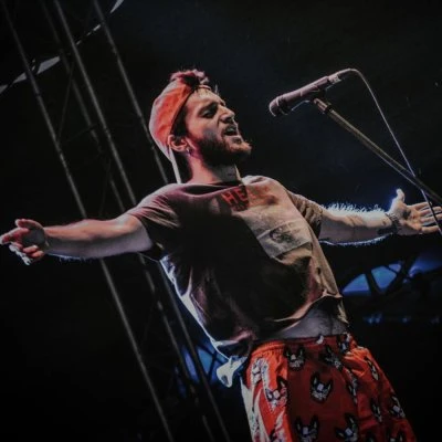 Ufuk Beydemir — Ay Tenli Kadın
