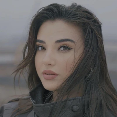 Nahide Babashli — Bana Bakmayın